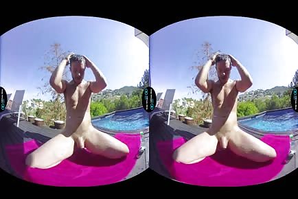 Hunk jerking off his dick for you virtual reality